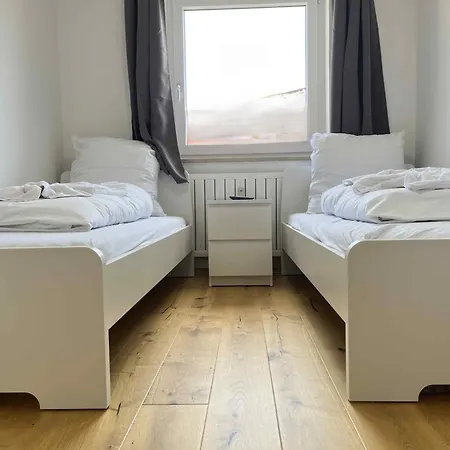 Апартаменты Sad150 - Moderne Monteurwohnungen In Mit Balkon Швандорф