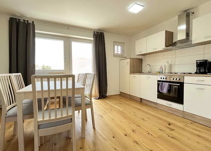 Apartman Sad150 - Moderne Monteurwohnungen In Mit Balkon *