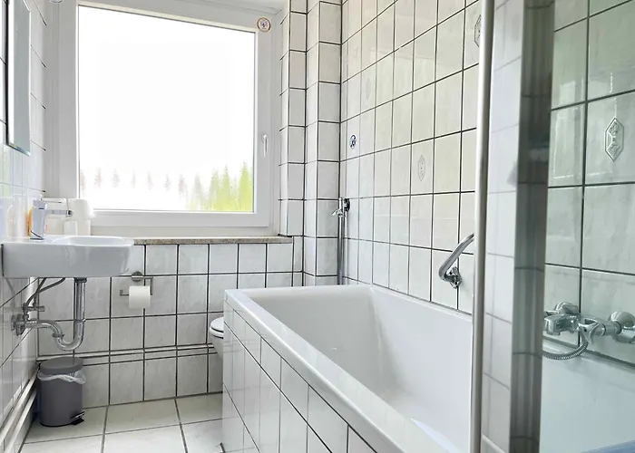 Apartman Sad150 - Moderne Monteurwohnungen In Mit Balkon